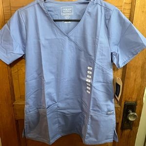 Small Cherokee scrub top